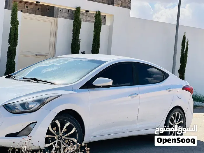 Hyundai Elantra 2015 photo 2