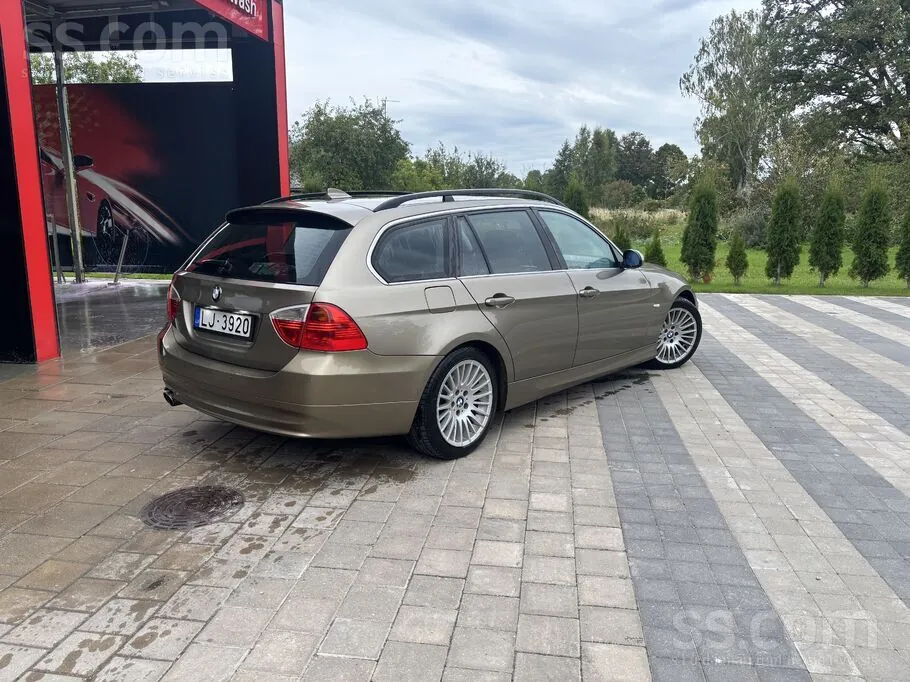 BMW 325 2006 photo 3