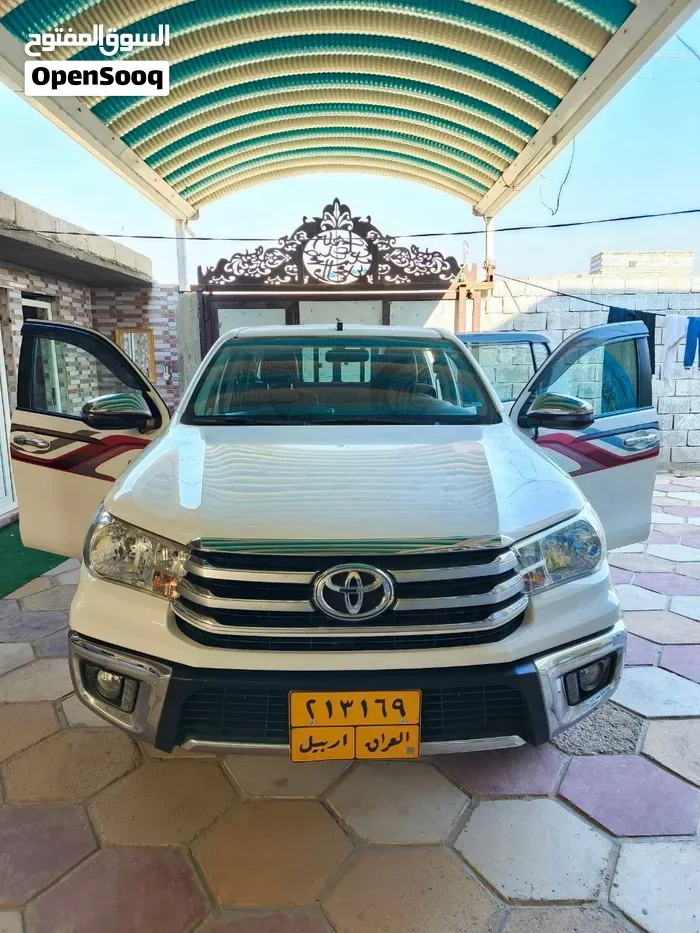 Toyota Hilux 2021 photo 2