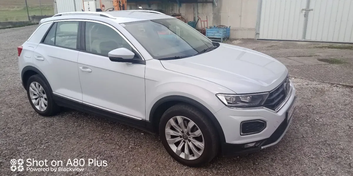 Volkswagen T-Roc 2021 photo 2