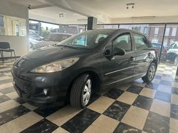 Peugeot 207 2012 photo 2