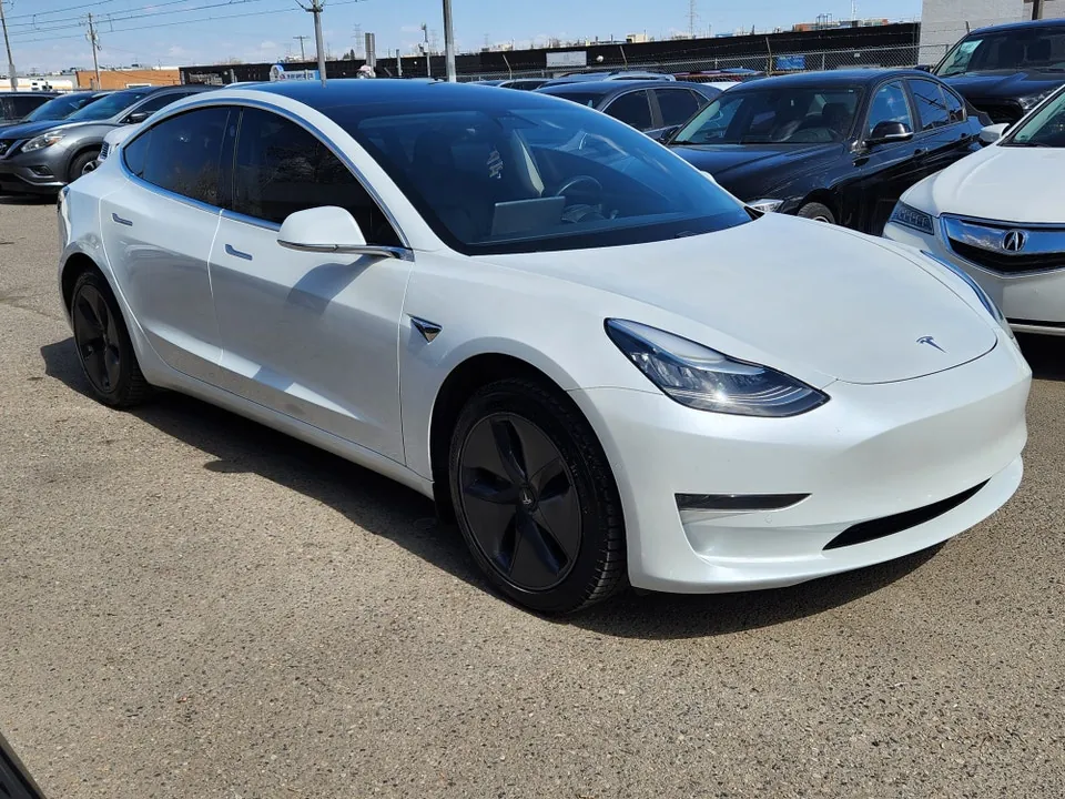 Tesla Model 3 2020 photo 4