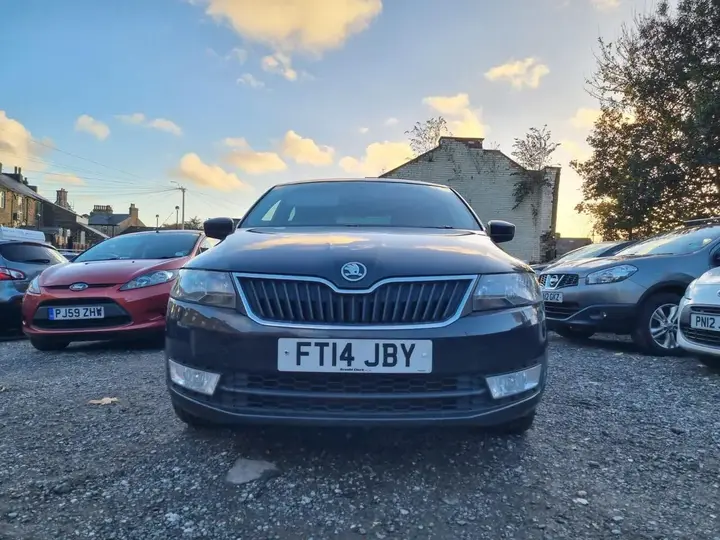 Skoda Rapid 2014 photo 3