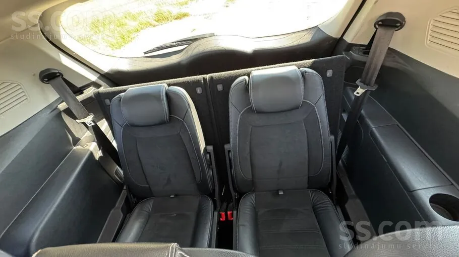 Ford S-Max 2010 photo 3