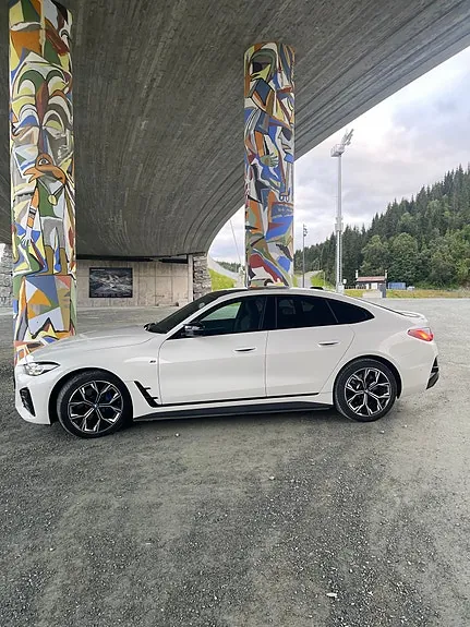 BMW I4 2022 photo 4