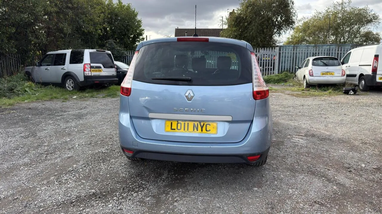 Renault Grand Scenic 2011 photo 4