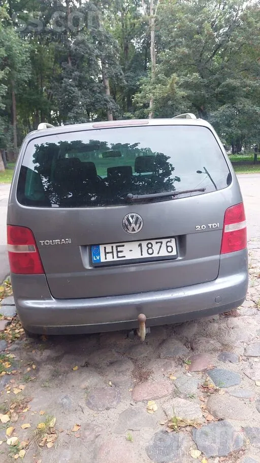 Volkswagen Touran 2005 photo 2