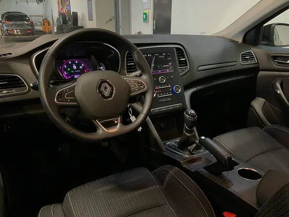 Renault Megane 2018 photo 3