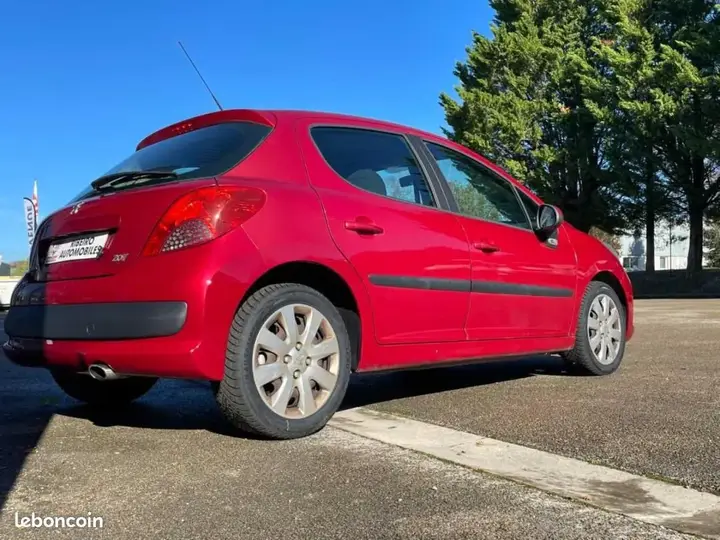Peugeot 207 2006 photo 3