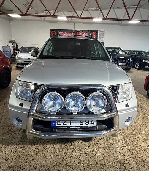 Nissan Navara 2007 photo 2