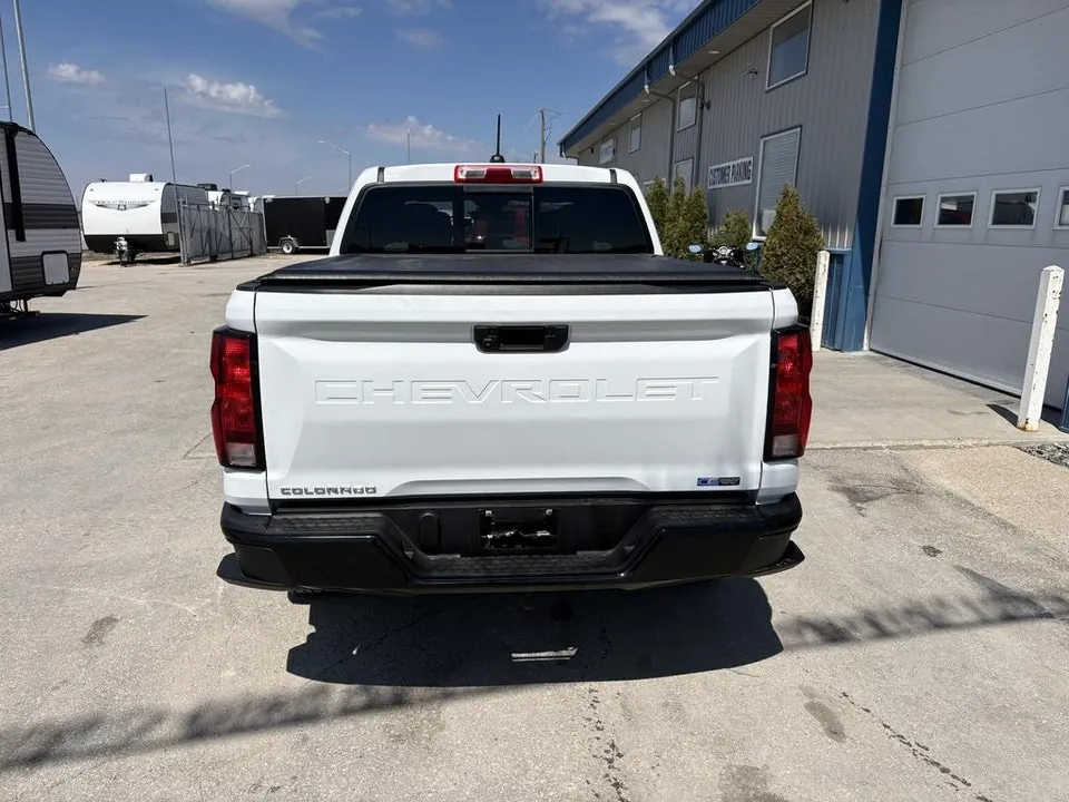 Chevrolet Colorado 2023 photo 3