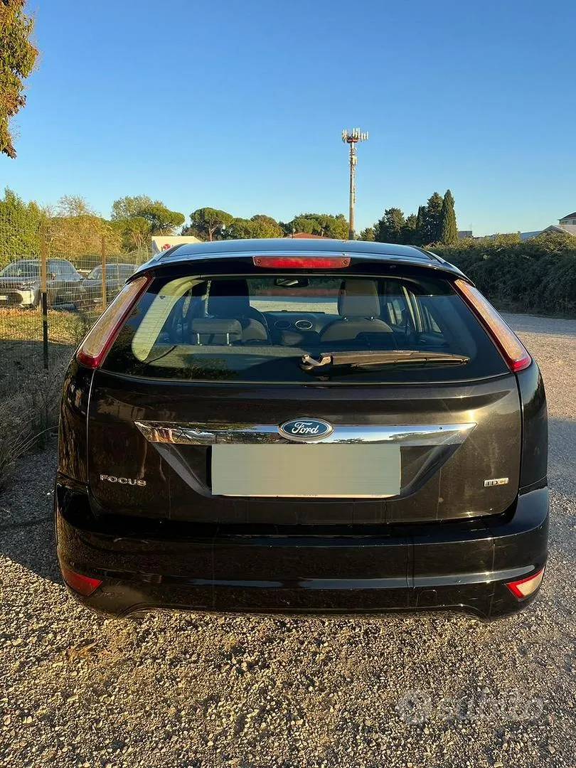 Ford Focus 2009 photo 4