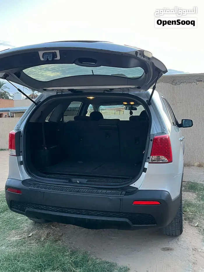 Kia Sorento 2012 photo 4