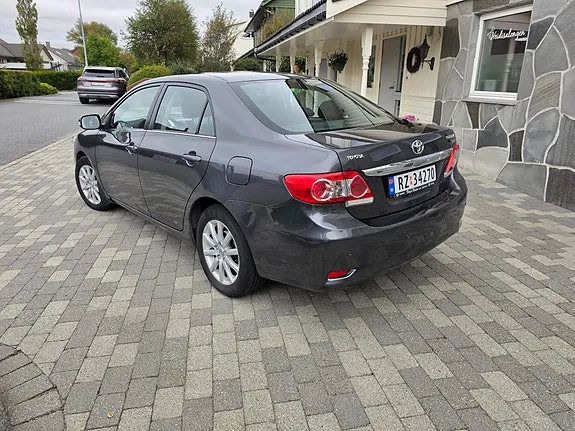 Toyota Corolla 2011 photo 3