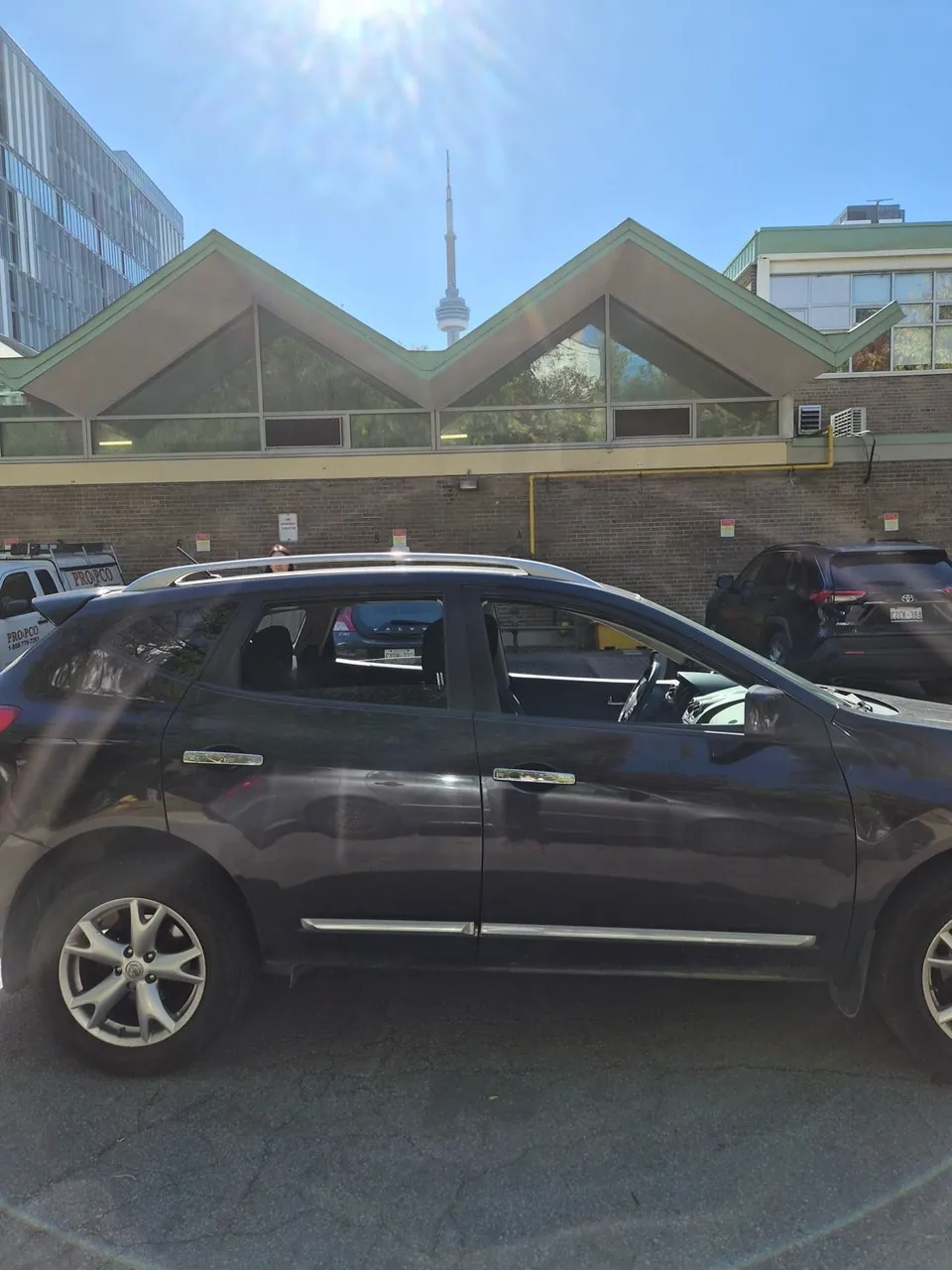 Nissan Rogue 2011 photo 2