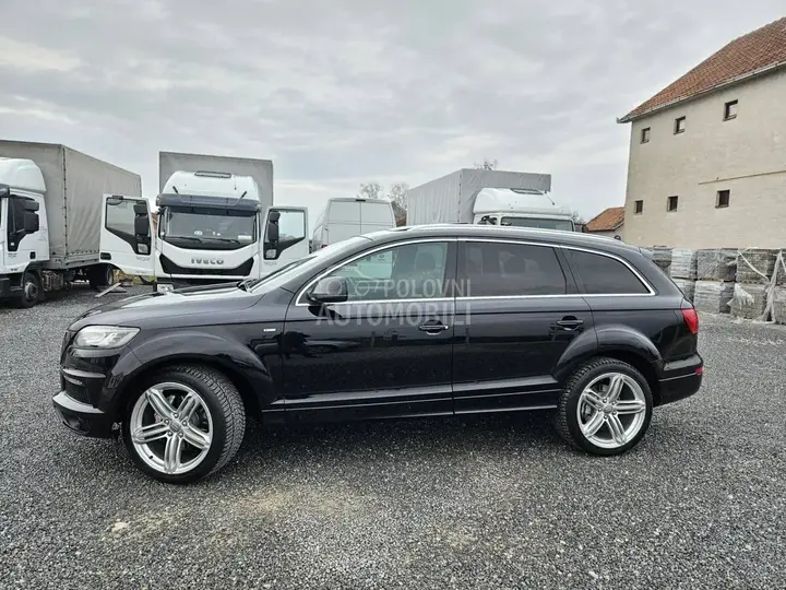 Audi Q7 2012 photo 3