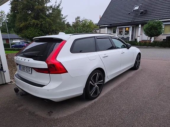 Volvo V90 2017 photo 2