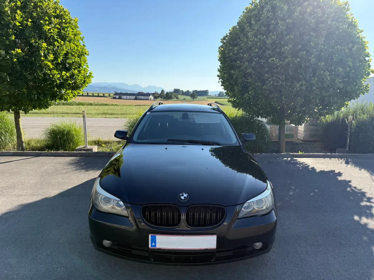 BMW 5 Series 2006 photo 2