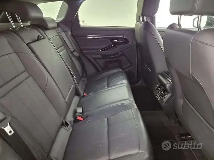 Land Rover Evoque 2022 photo 5