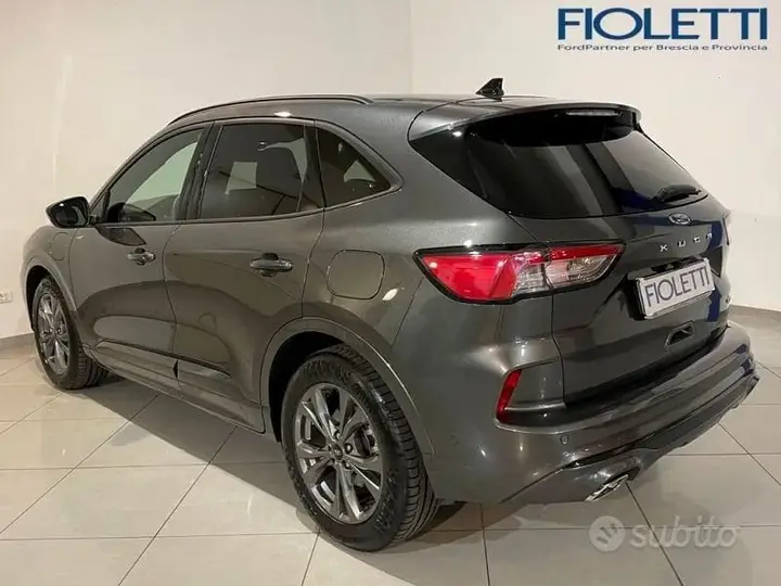 Ford Kuga 2023 photo 2