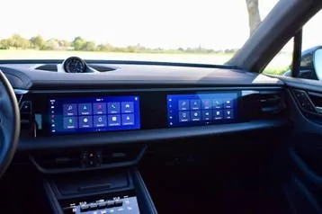 Porsche Macan 2025 photo 3