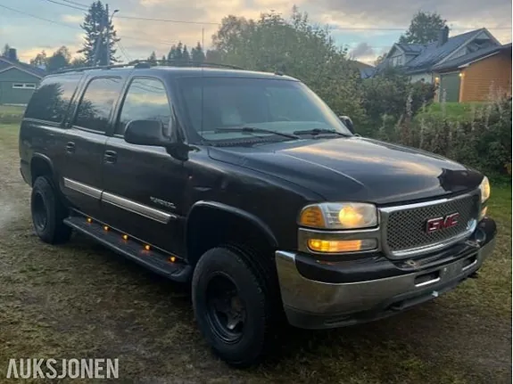 GMC Yukon 2002 photo 2
