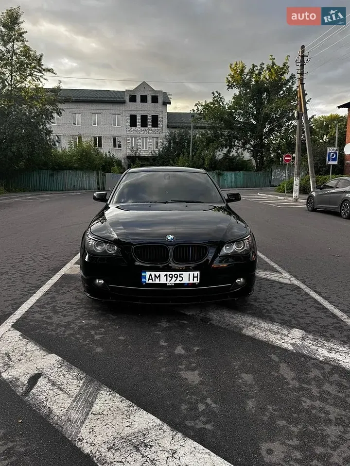 BMW 5 Series 2009 photo 3