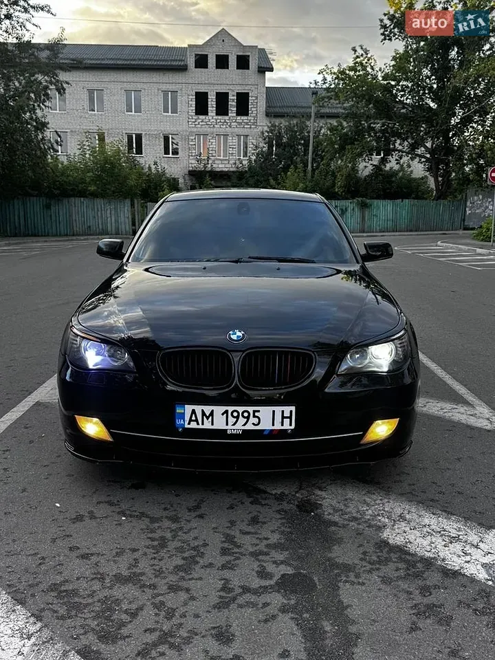 BMW 5 Series 2009 photo 4
