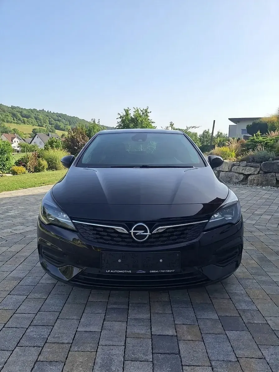 Opel Astra 2021 photo 2