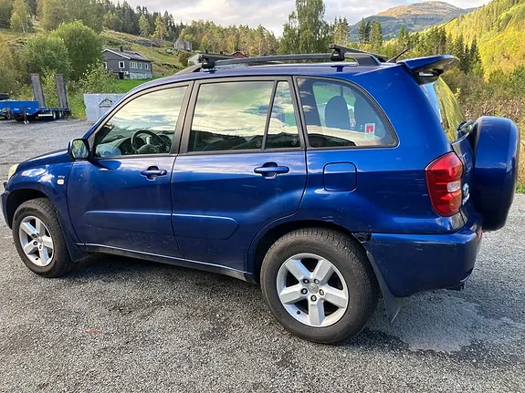 Toyota Rav4 2004 photo 5