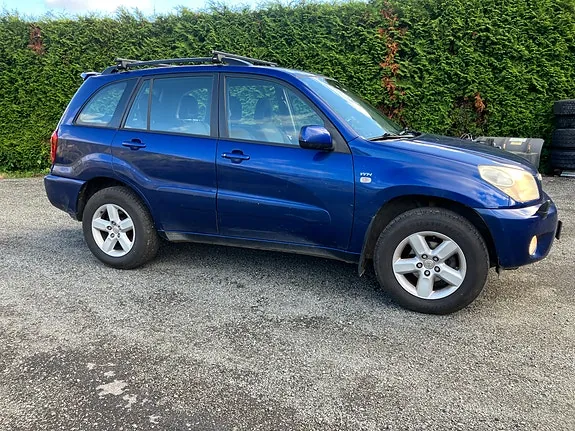 Toyota Rav4 2004 photo 3