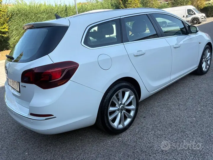 Opel Astra 2015 photo 5