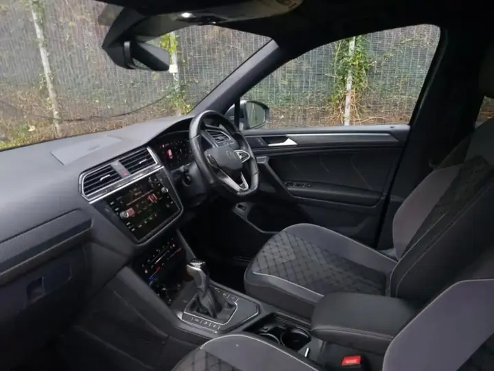 Volkswagen Tiguan Allspace 2023 photo 5