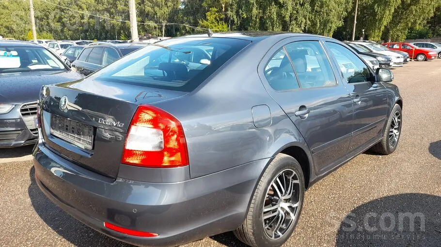 Skoda Octavia 2009 photo 5