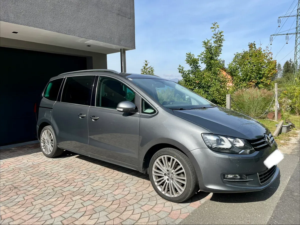 Volkswagen Sharan 2012 photo 3