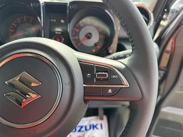 Suzuki Jimny photo 4