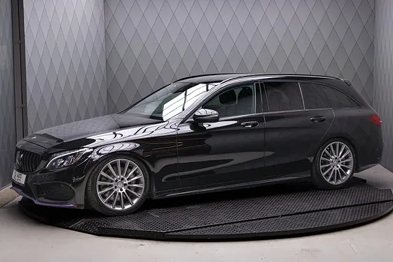 Mercedes-Benz C450 2016 photo 2