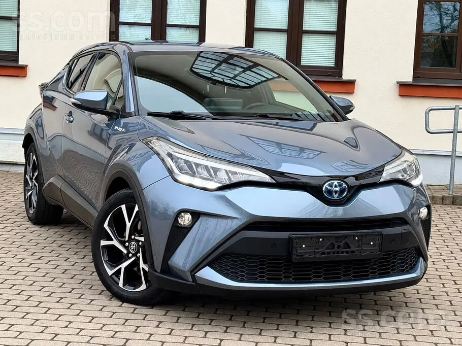 Toyota C-Hr 2021 photo 2