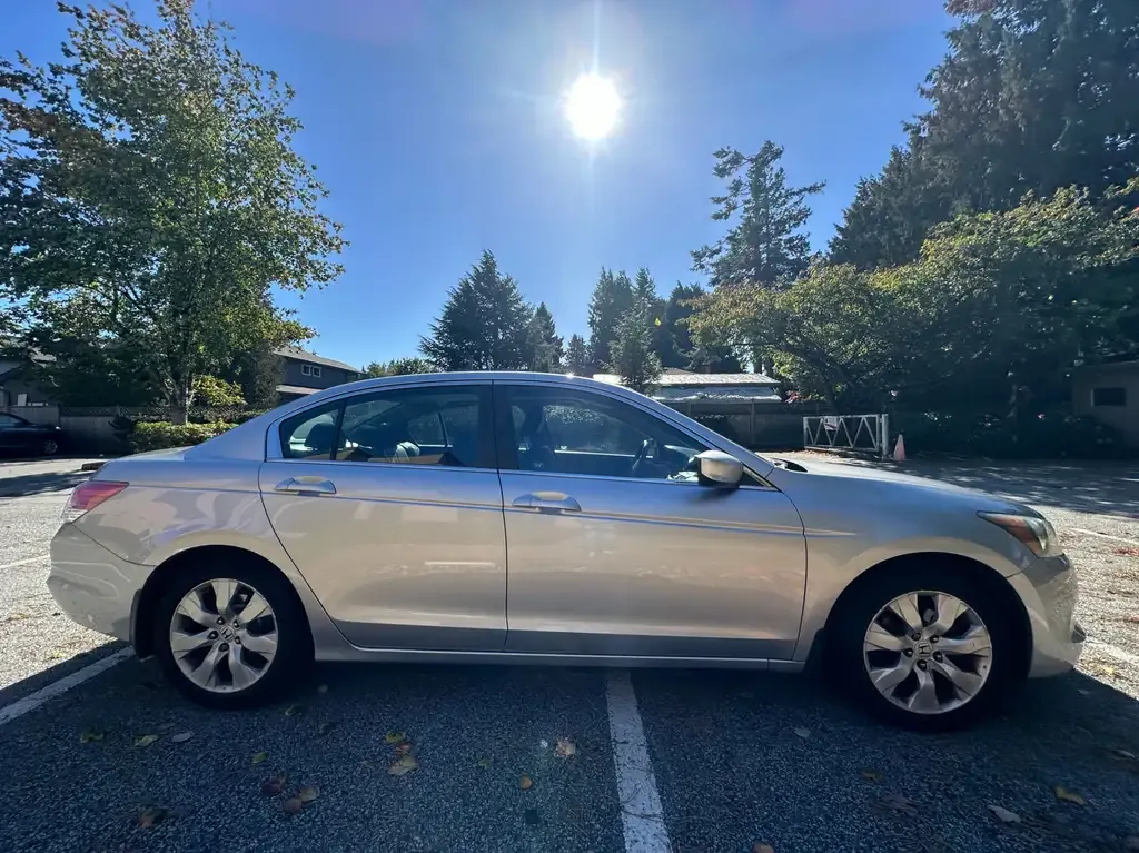 Honda Accord 2010 photo 4