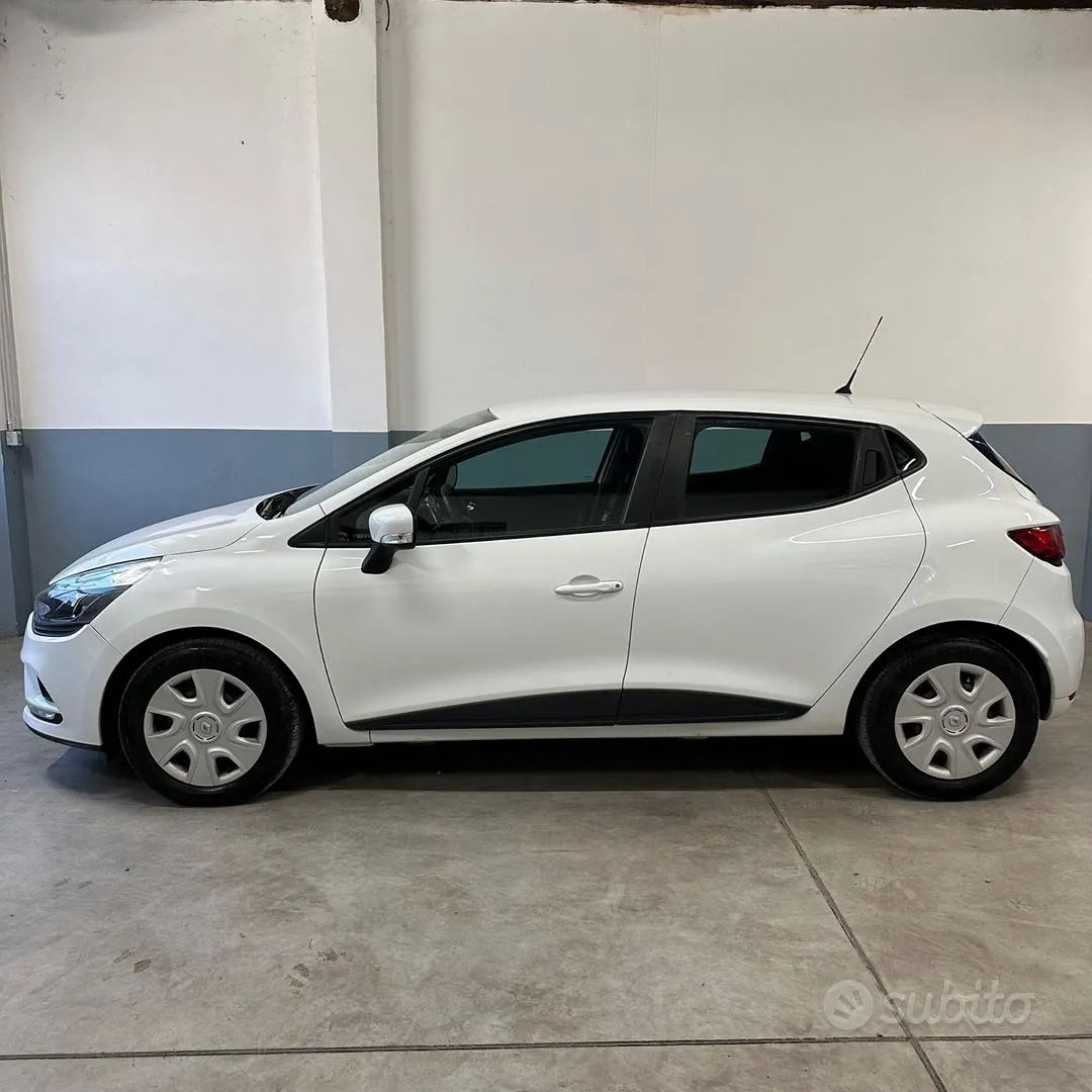 Renault Clio 2017 photo 4