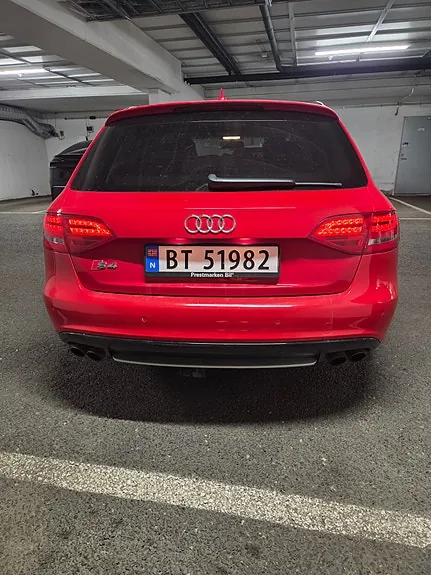 Audi S4 2012 photo 3