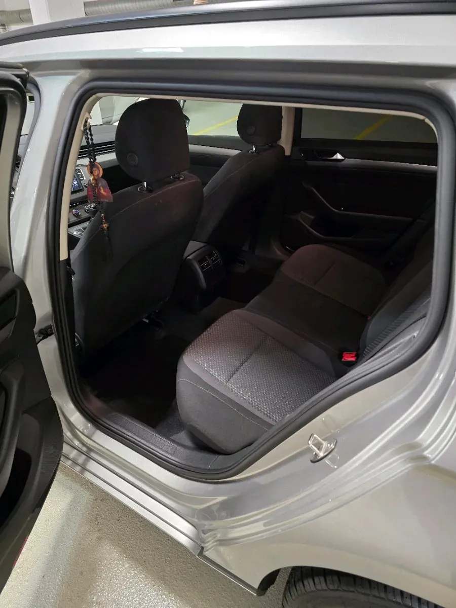 Volkswagen Passat 2016 photo 2