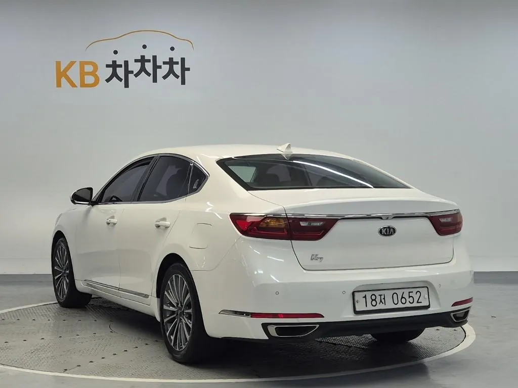 Kia K7 2016 photo 2
