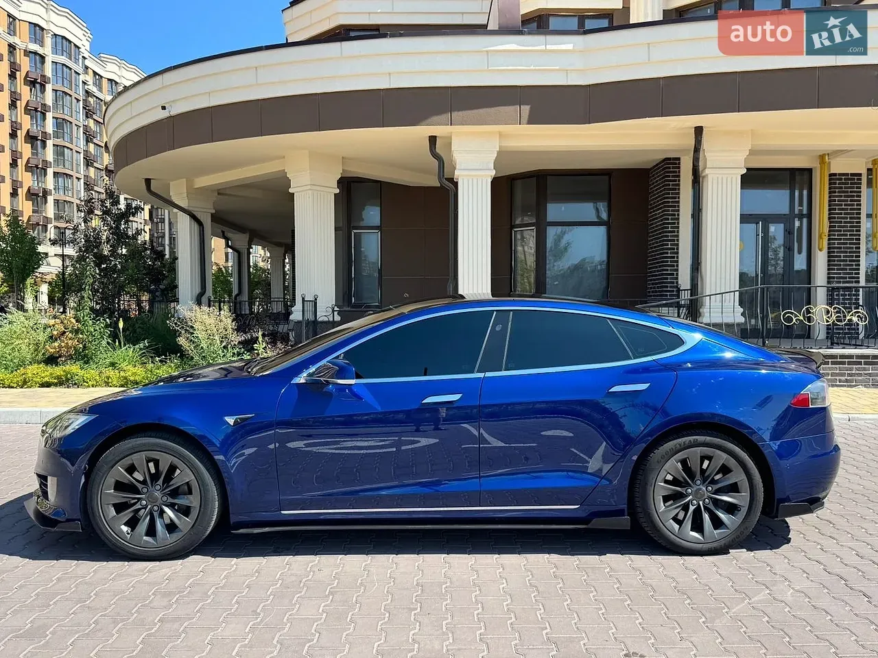 Tesla Model S 2017 photo 2