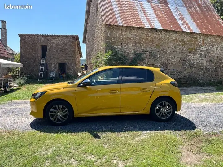 Peugeot 208 2021 photo 2