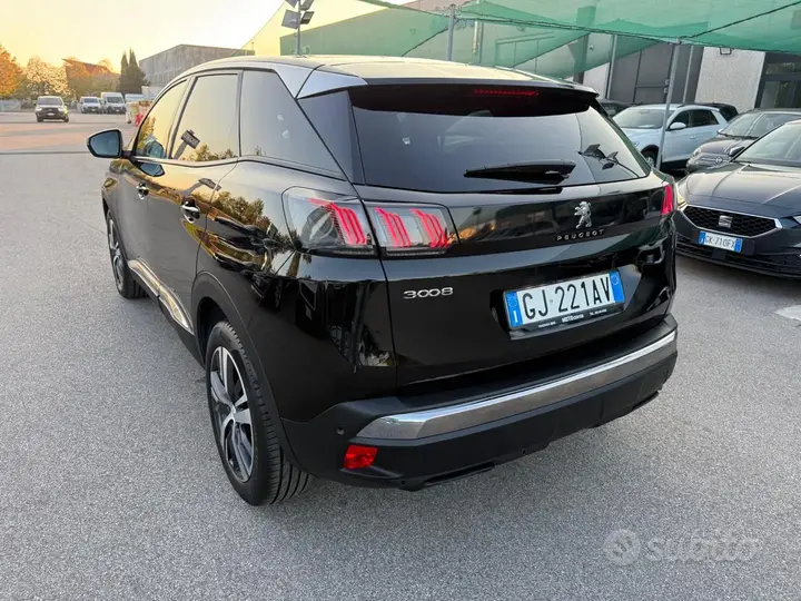 Peugeot 3008 2022 photo 3