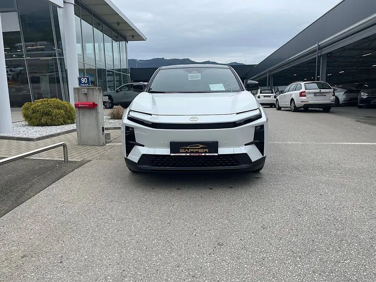 Toyota C-Hr 2026 photo 2