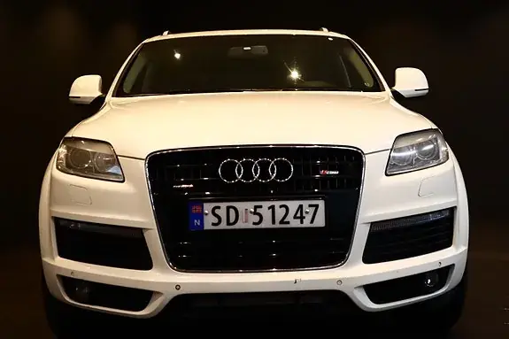 Audi Q7 2008 photo 2