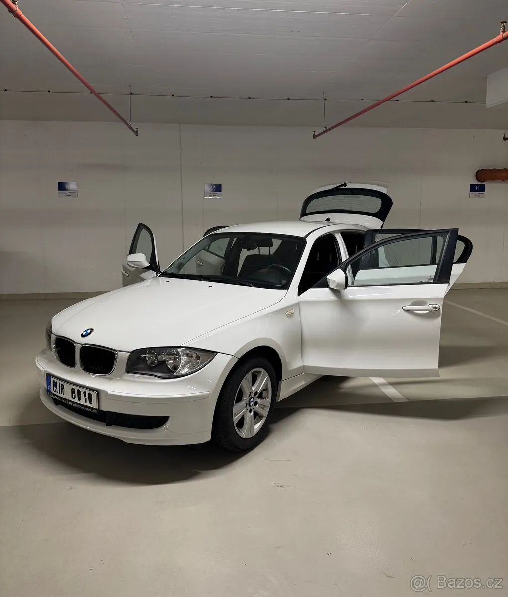 BMW 116D 2010 photo 3