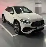 Mercedes-Benz Gla 2025 photo 2